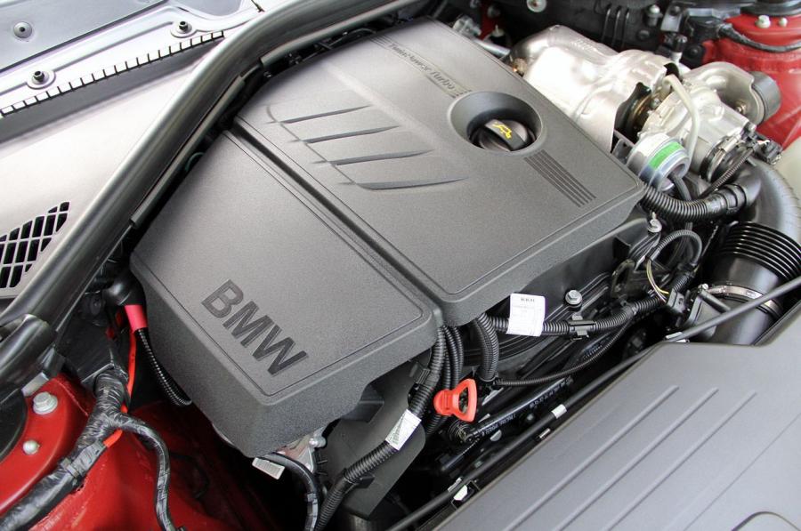  BMW 1-Series 5-Door 2012 года  (фото 32 из 57)